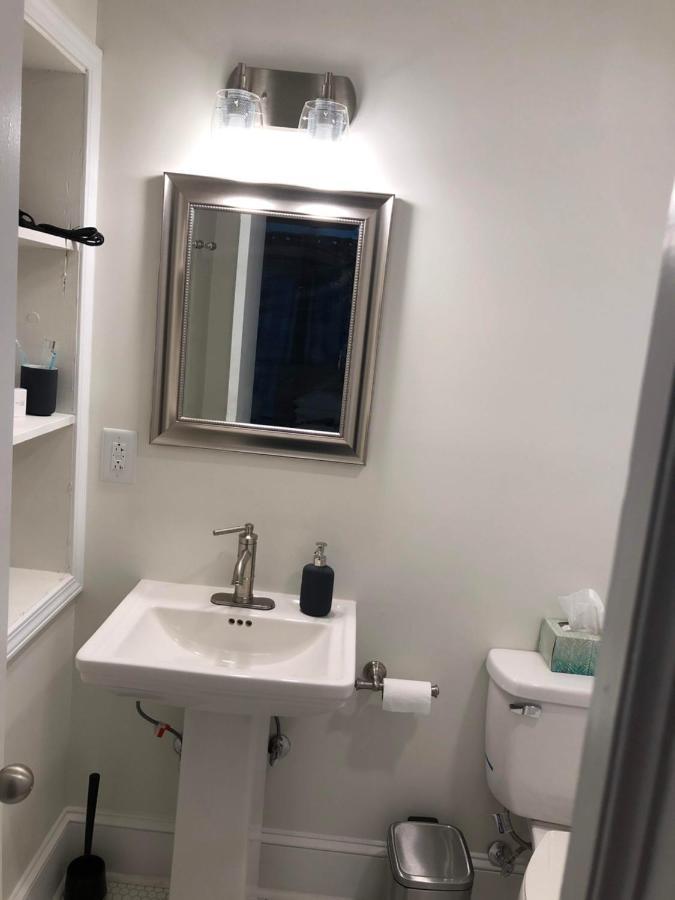 Renovated Space Close To Downtown - A Durham Luaran gambar