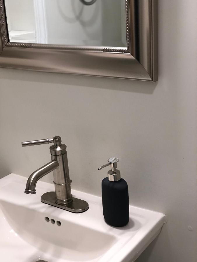 Renovated Space Close To Downtown - A Durham Luaran gambar